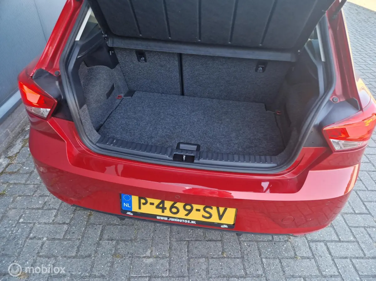 1.0 EcoTSI Style Business Intense
