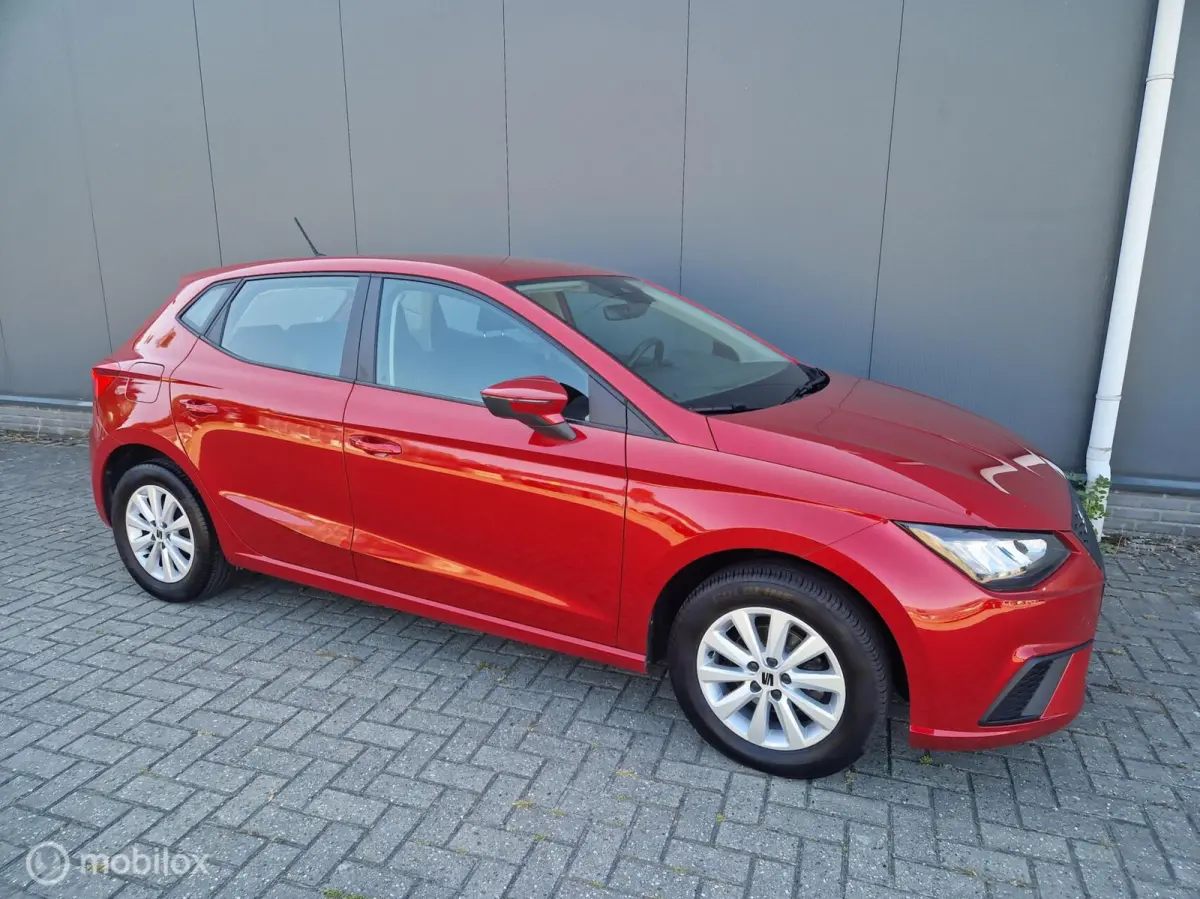 1.0 EcoTSI Style Business Intense