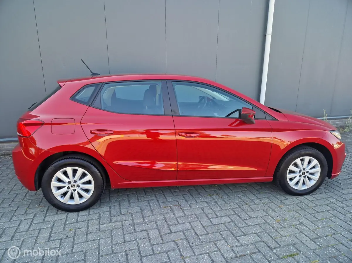 1.0 EcoTSI Style Business Intense