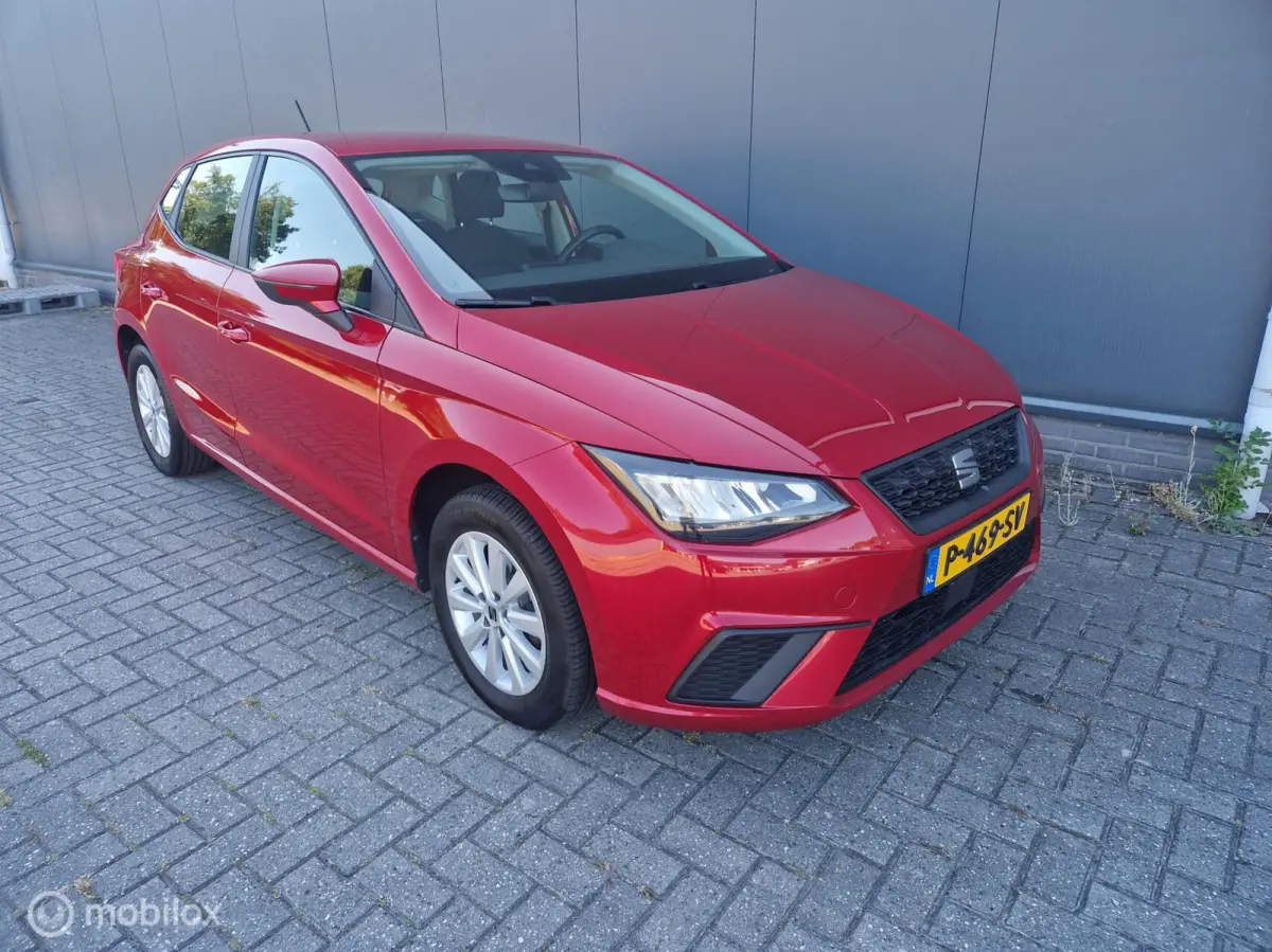 1.0 EcoTSI Style Business Intense