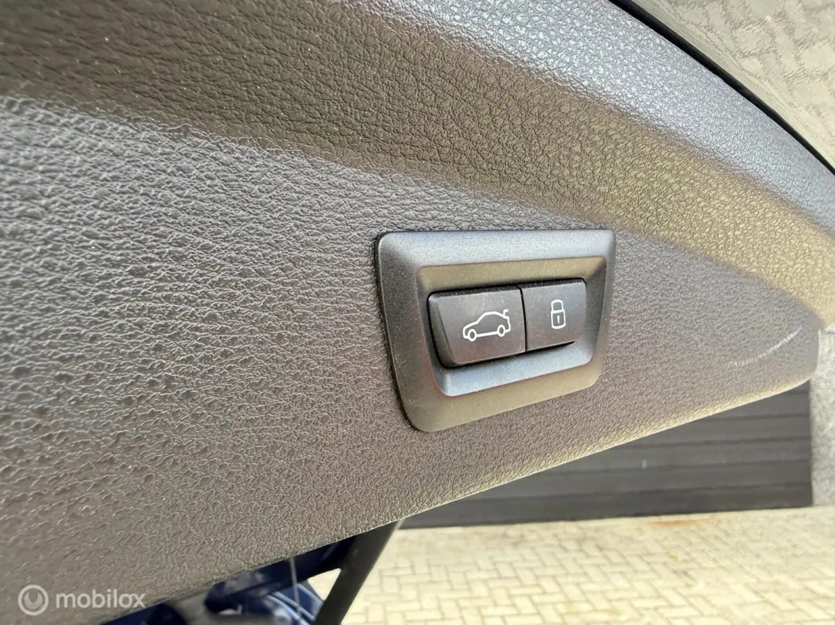 sDrive18i Executive M-Sport Kuipstoel/LED/Winterpakket
