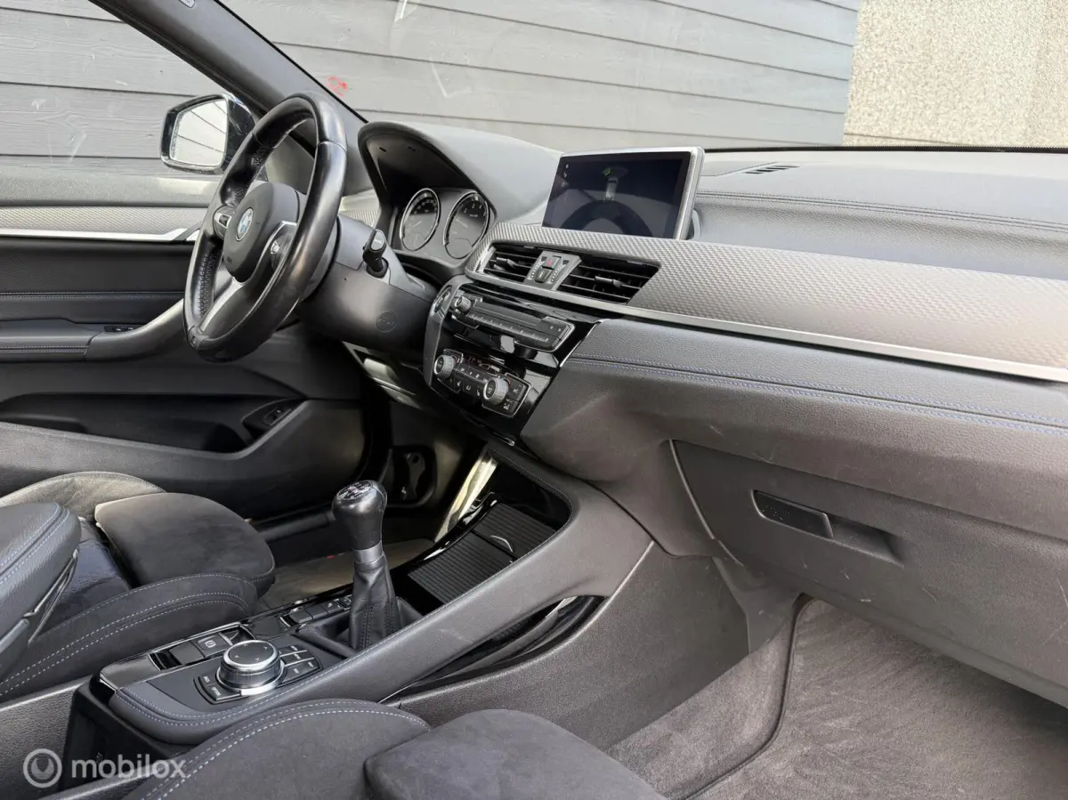 sDrive18i Executive M-Sport Kuipstoel/LED/Winterpakket