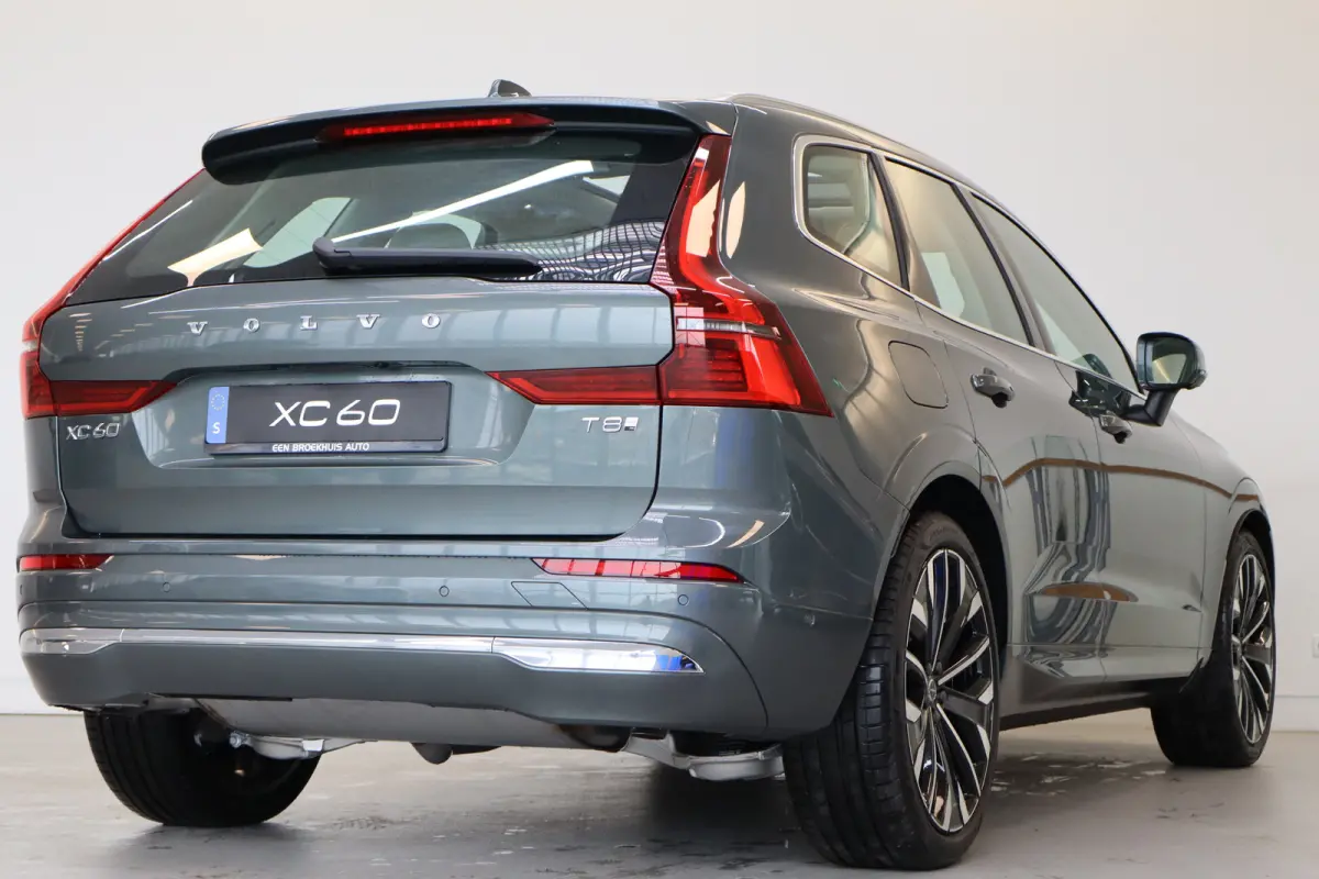 T8 406PK Ultra Executive Edition Bright | Luchtvering | B&W Audio | Gelam Glas | Massage | 360