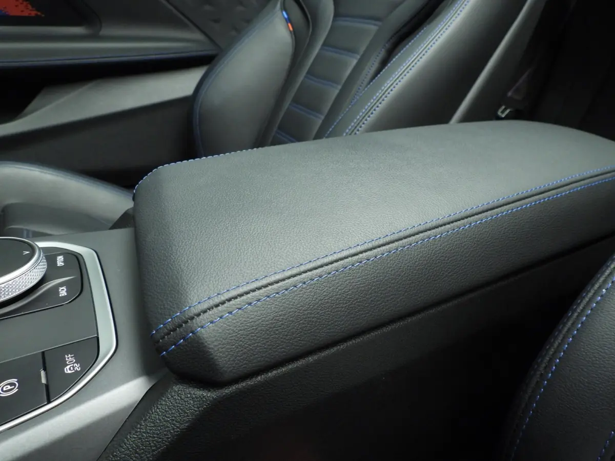 M2 | Handgeschakeld !! | LED | Leder | HUD | Schuifdak | Elektr. zetels | Keyles go | DAB | Harman-kardon sound | Alu 19 / 20 inch