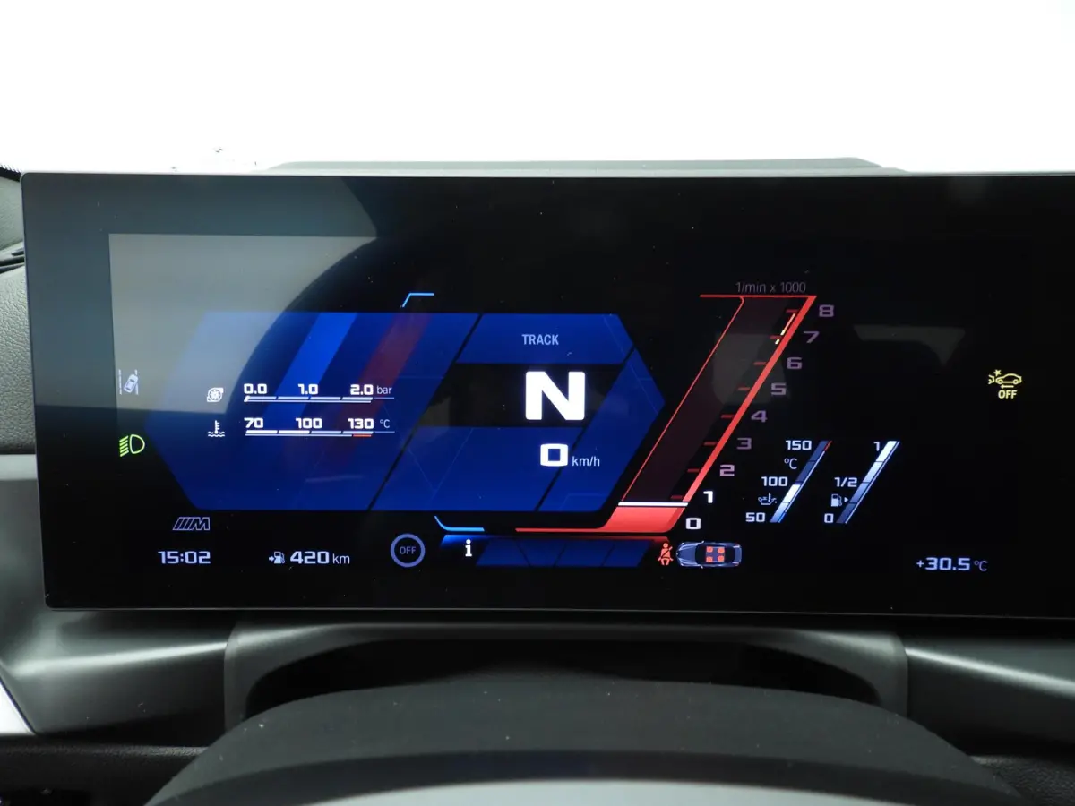 M2 | Handgeschakeld !! | LED | Leder | HUD | Schuifdak | Elektr. zetels | Keyles go | DAB | Harman-kardon sound | Alu 19 / 20 inch