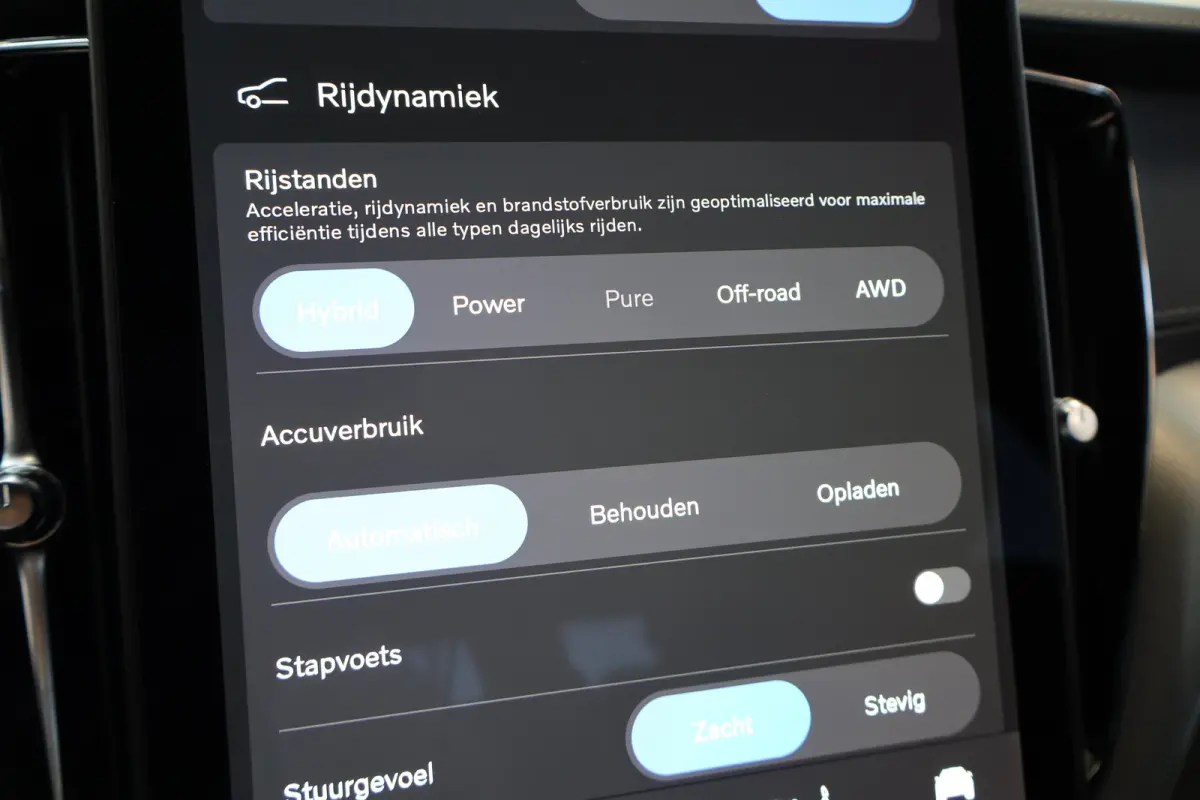 T8 406PK Ultra Executive Black Edition | Luchtvering | B&W Audio | 360 | Gelam Glas | Getint Glas | 22''