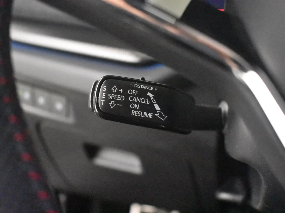 1.4 TSI RS iV PHEV Business 245PK DSG/AUTO | Elektr. Stoel incl MEmory l Head-up display | Camera | Stoel/stuurverwarming | App connect | Cruise control Adapt | Dodehoek detectie |  Keyless 