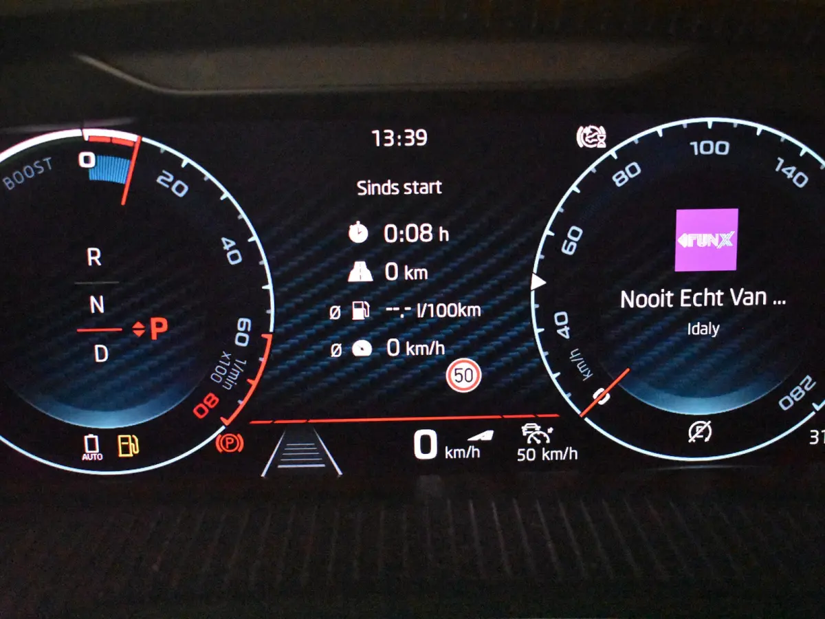 1.4 TSI RS iV PHEV Business 245PK DSG/AUTO | Elektr. Stoel incl MEmory l Head-up display | Camera | Stoel/stuurverwarming | App connect | Cruise control Adapt | Dodehoek detectie |  Keyless 