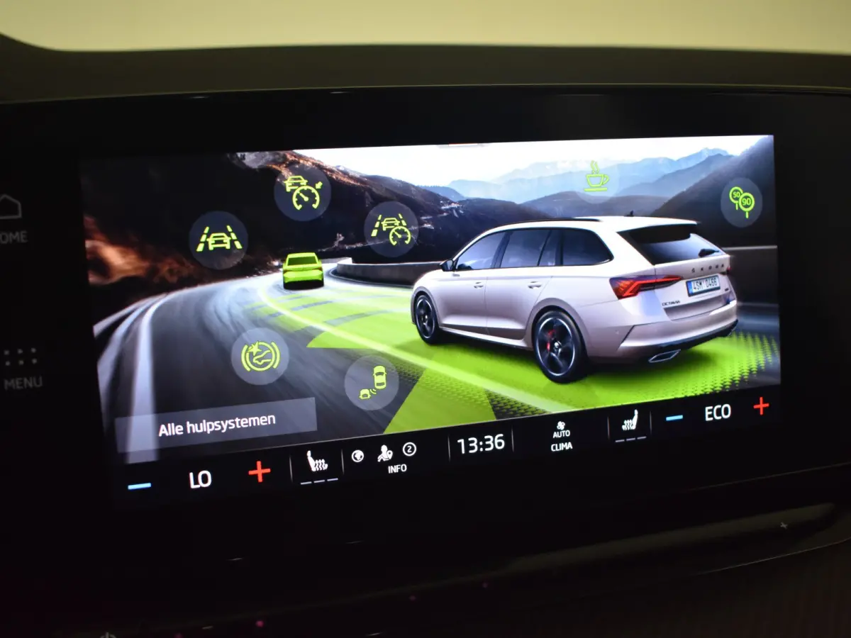 1.4 TSI RS iV PHEV Business 245PK DSG/AUTO | Elektr. Stoel incl MEmory l Head-up display | Camera | Stoel/stuurverwarming | App connect | Cruise control Adapt | Dodehoek detectie |  Keyless 