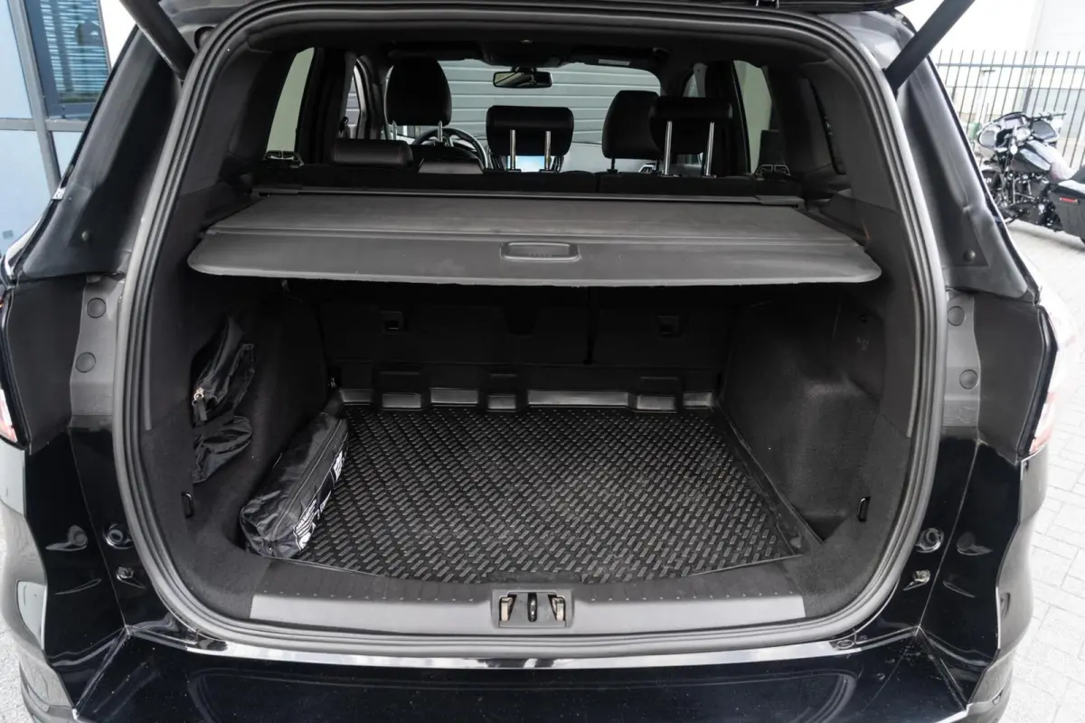 1.5 150PK ST-Line TREKHAAK / DESIGN PACK / CAMERA