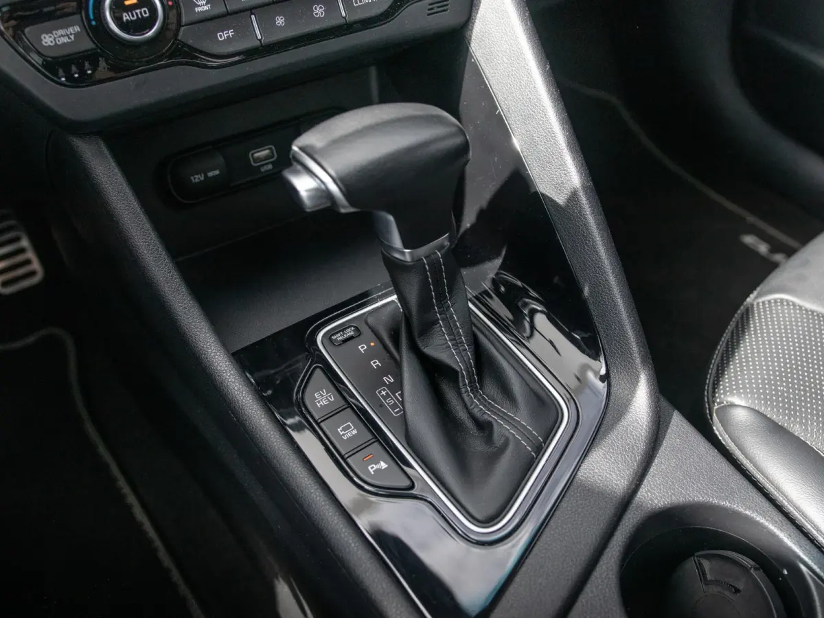 1.6 GDi PHEV DynamicPlusLine l lederen bekleding l Stoel Stuurwielverwarming l Trekhaak