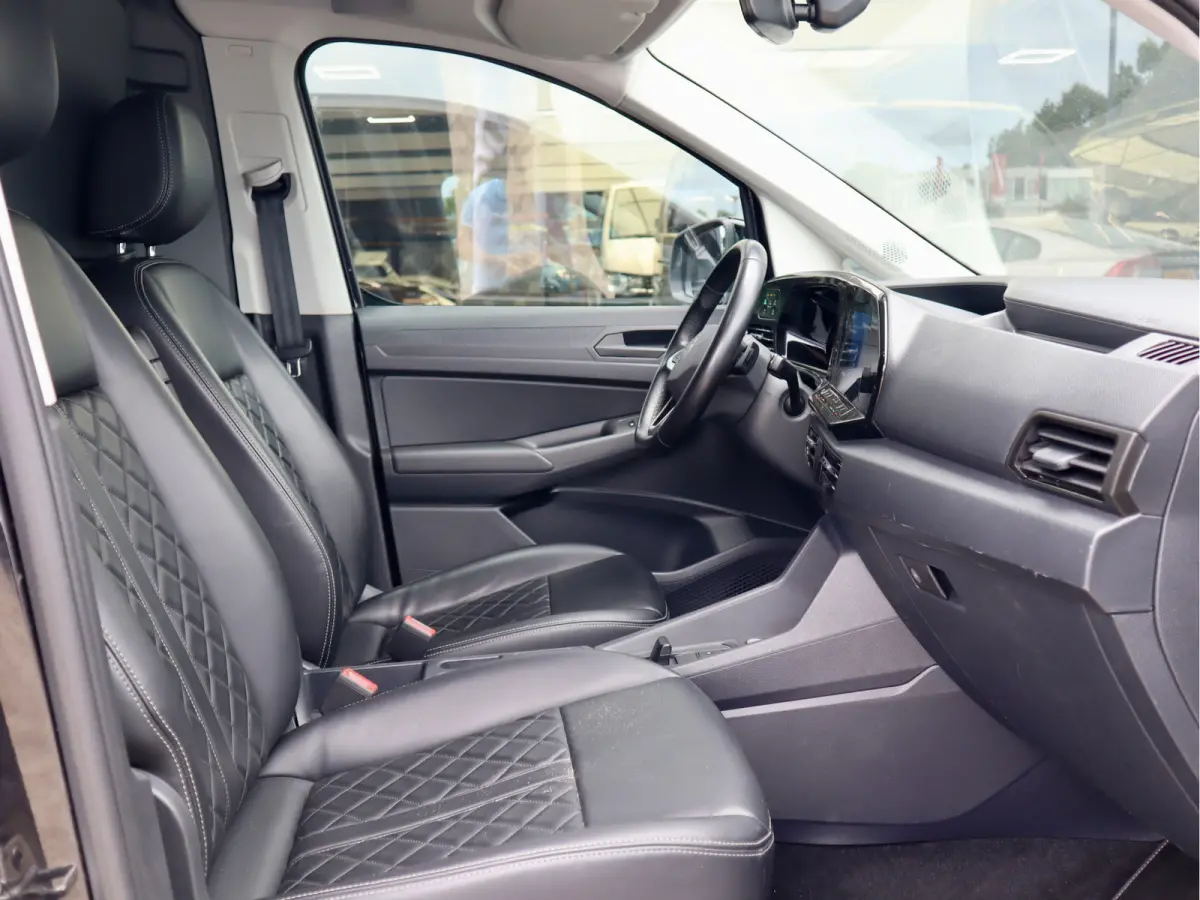 2.0 TDI 120PK DSG BLACK EDITION