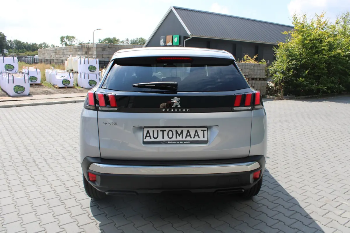 1.2 PureTech Active AUTOMAAT NIEUWE DISTRIBUTIERIEM