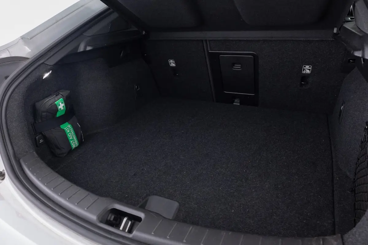 Long Range Single Motor 82kWh RWD *SOH 94,7%*