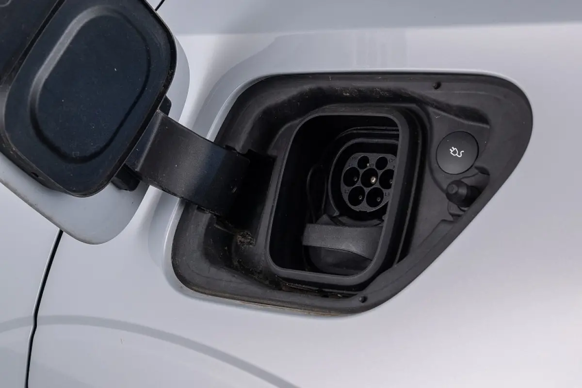 Long Range Single Motor 82KwH RWD *SOH 97%*