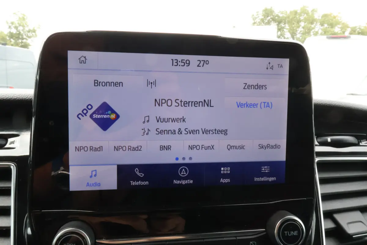 2.0 TDCI 130pk L1 H1 Limited Automaat DC