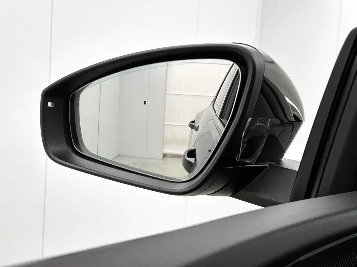 2.0 TFSI e-hybrid quattro S edition Competition 225 PK| Navigatie | Trekhaak | Panorama Glasdak | B&O | Stoelventilatie | 21"Lm Velgen | Airco