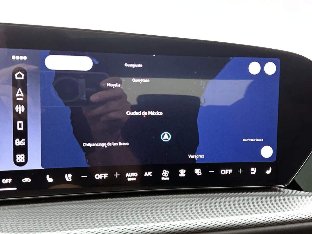 2.0 TFSI e-hybrid quattro S edition Competition 225 PK| Navigatie | Trekhaak | Panorama Glasdak | B&O | Stoelventilatie | 21"Lm Velgen | Airco
