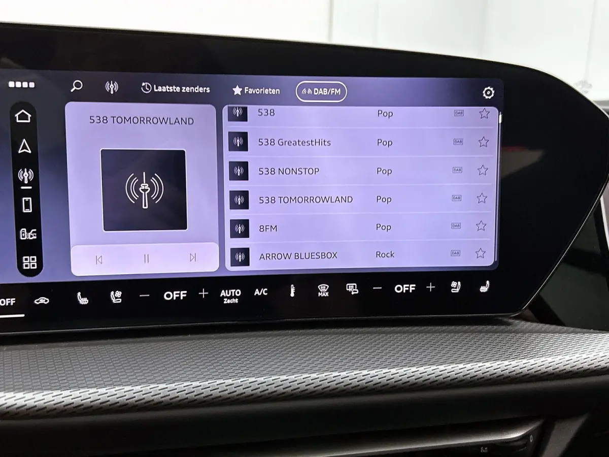 2.0 TFSI e-hybrid quattro S edition Competition 225 PK| Navigatie | Trekhaak | Panorama Glasdak | B&O | Stoelventilatie | 21"Lm Velgen | Airco