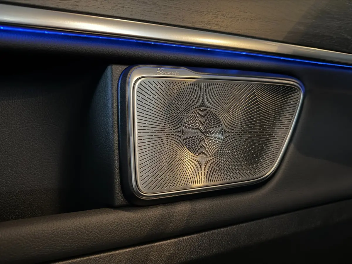 300 L3 Facelift - 7pers - AMG - Elec. deuren - Airco achter - 360 - Airmatic - Burmeist. - Incl Garantie
