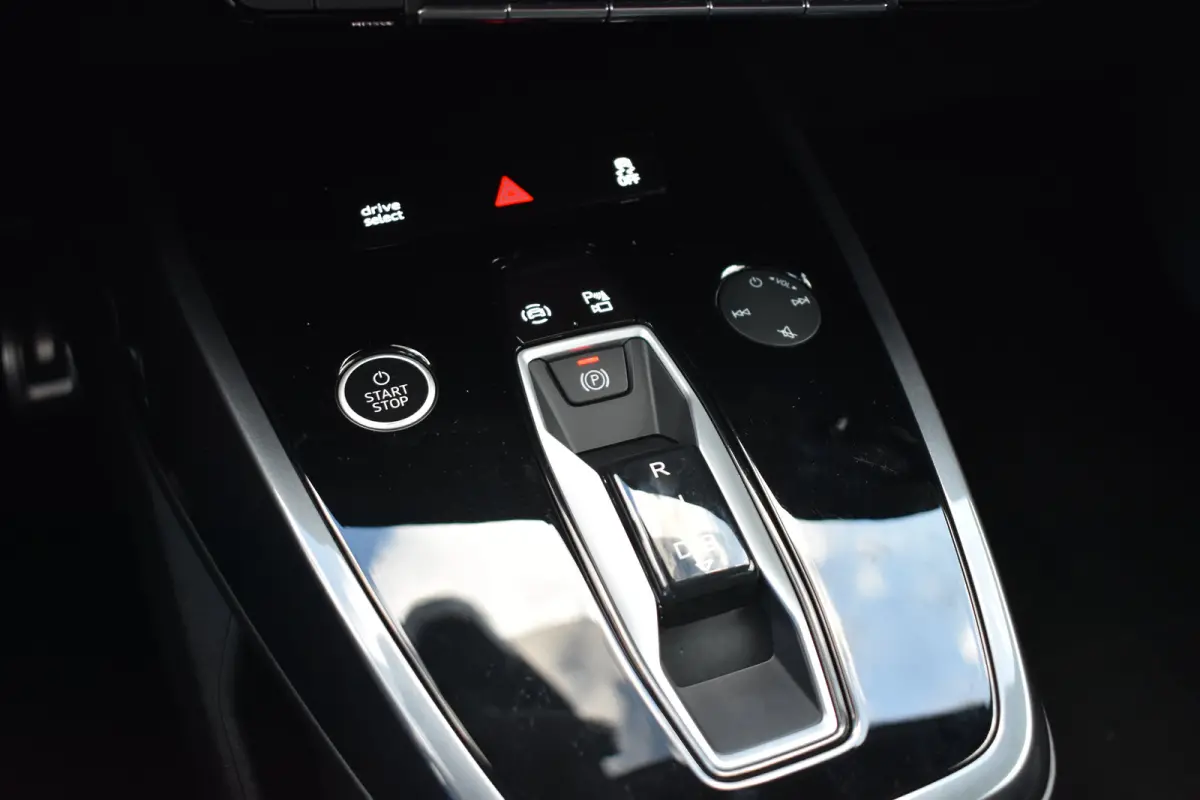 45 S Edition 82 kWh 286PK | STOLEVERW. | CAMERA | NAVIGATIE | ADAPT. CRUISE | FULL LED | KEYLESS | DAB+