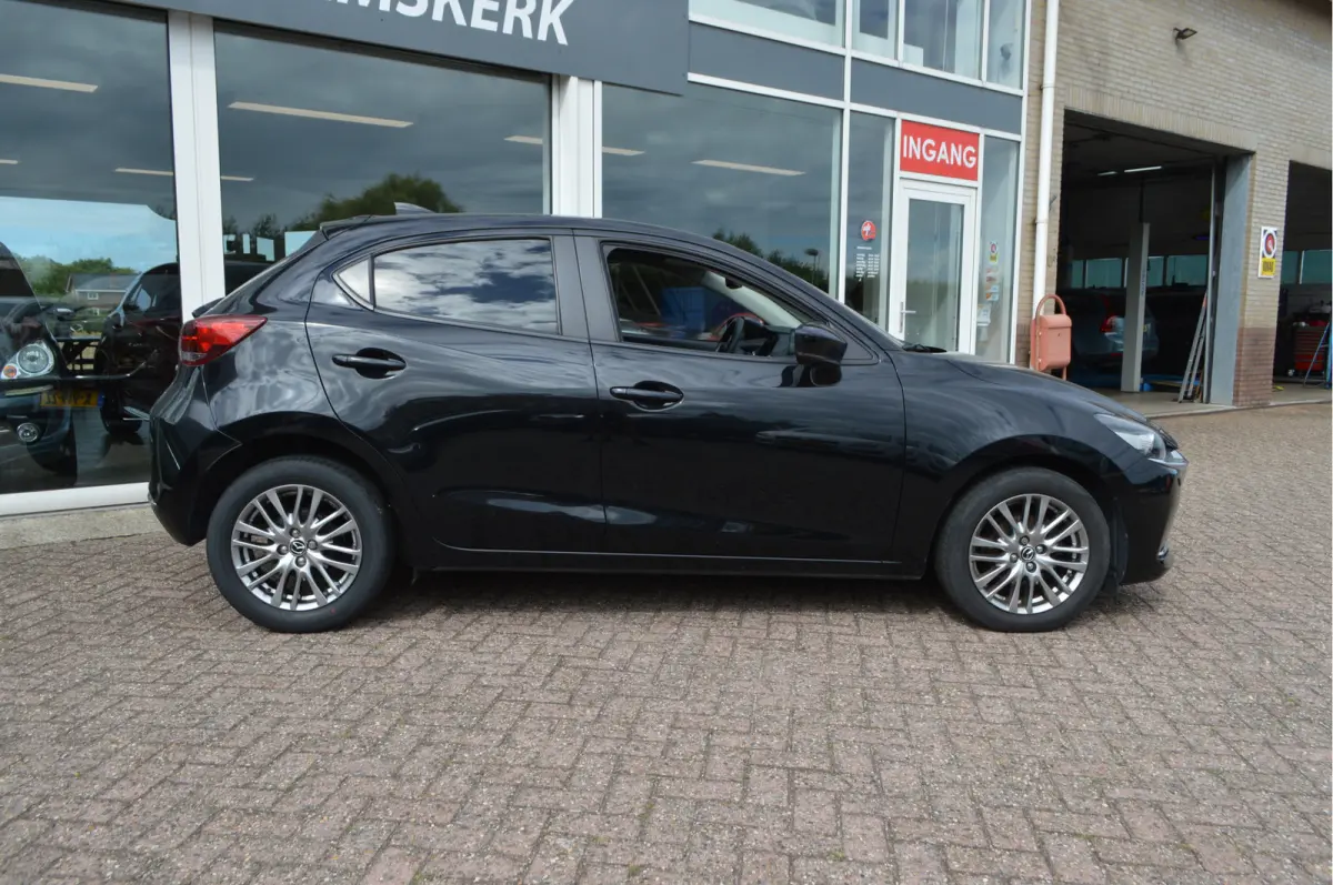 1.5 Skyactiv-G Luxury | Orig NL Auto | 1e eigenaar | Android/Apple Carpl. | Cruise C.
