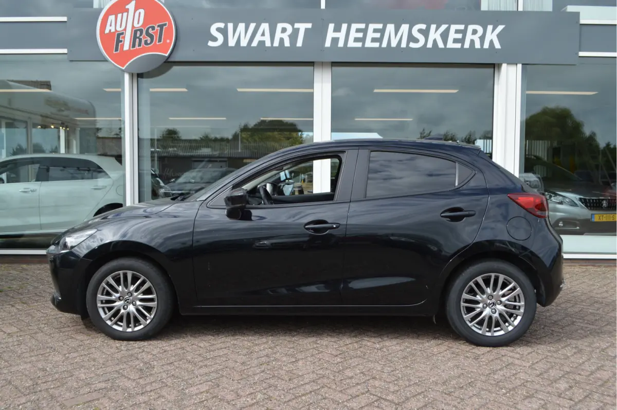1.5 Skyactiv-G Luxury | Orig NL Auto | 1e eigenaar | Android/Apple Carpl. | Cruise C.
