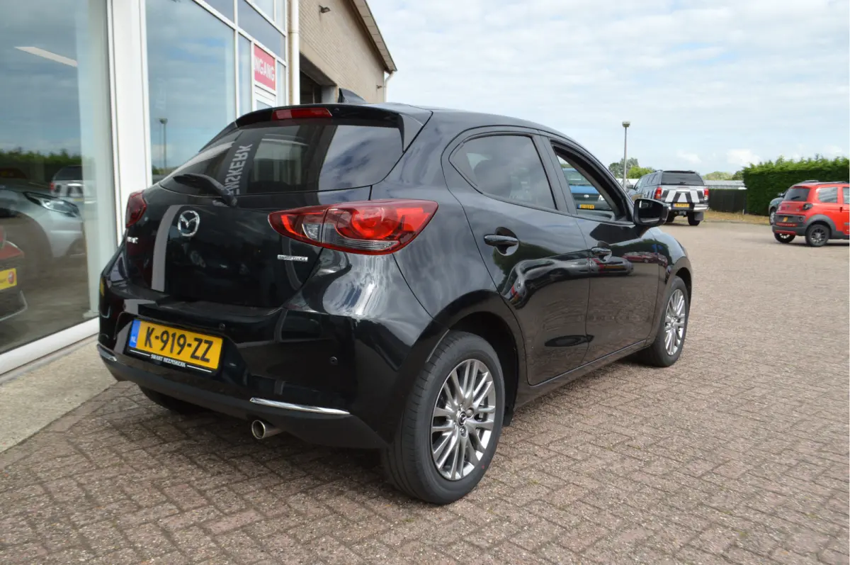 1.5 Skyactiv-G Luxury | Orig NL Auto | 1e eigenaar | Android/Apple Carpl. | Cruise C.