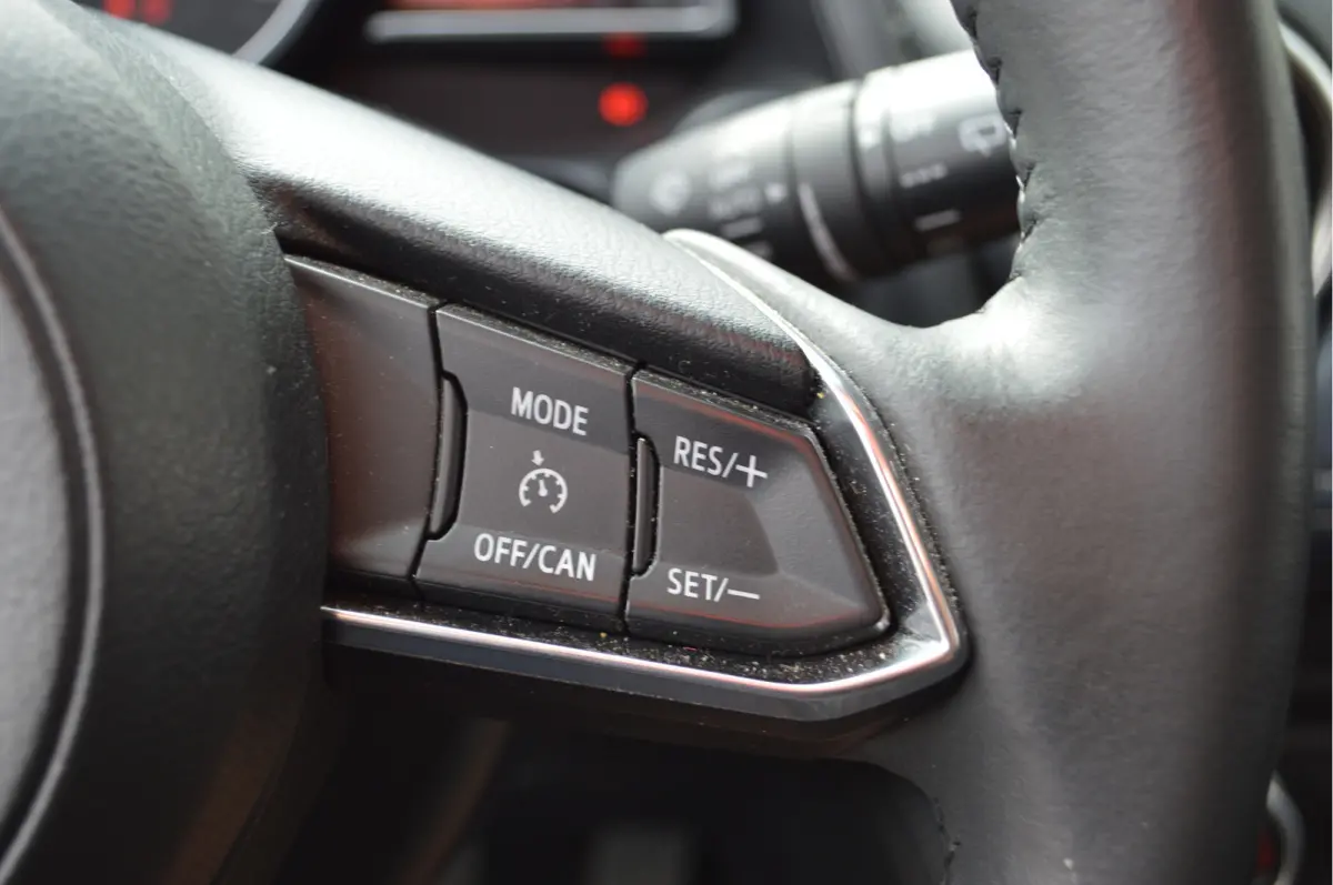 1.5 Skyactiv-G Luxury | Orig NL Auto | 1e eigenaar | Android/Apple Carpl. | Cruise C.