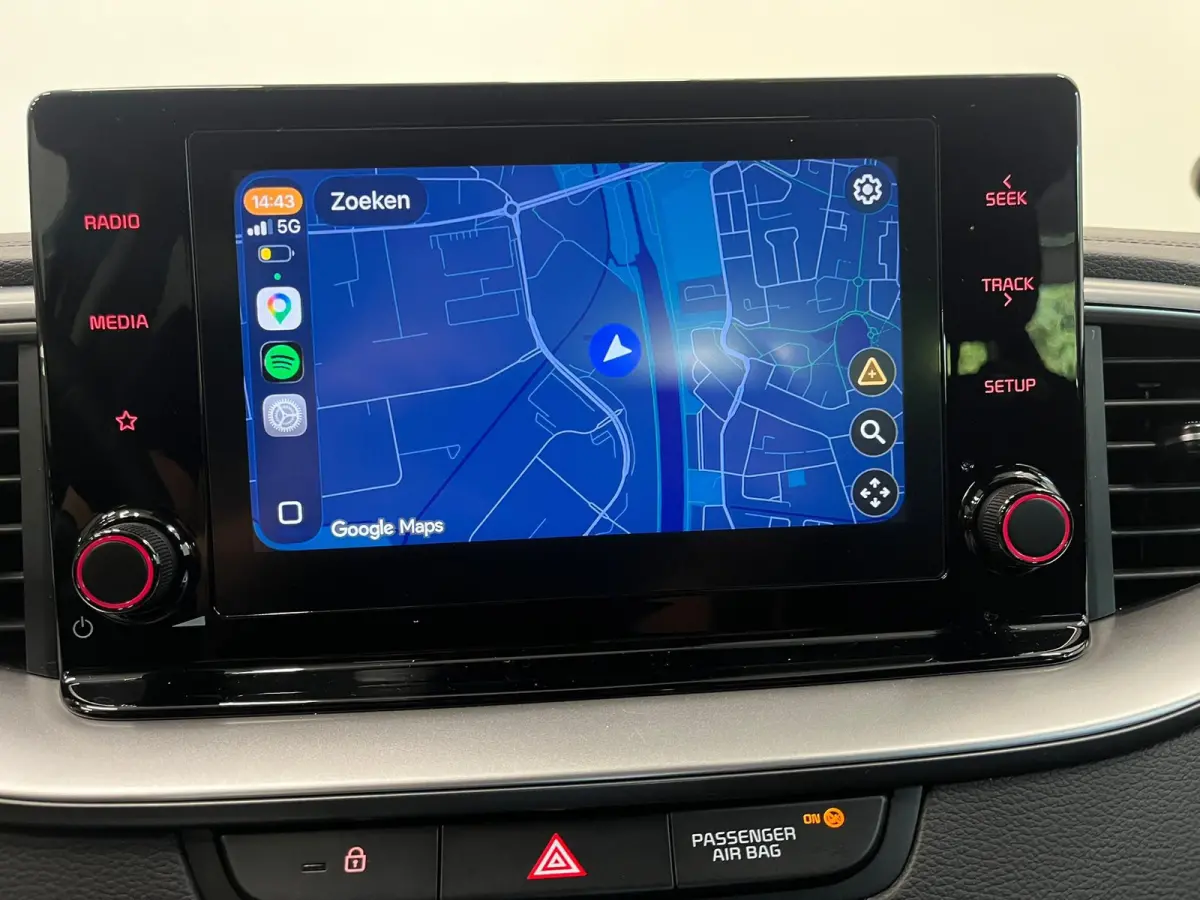 1.0 T-GDi DynamicLine Cruise control Climate control Camera Stoel + Stuur verwarming Apple Carplay/ Android Auto Navigatie