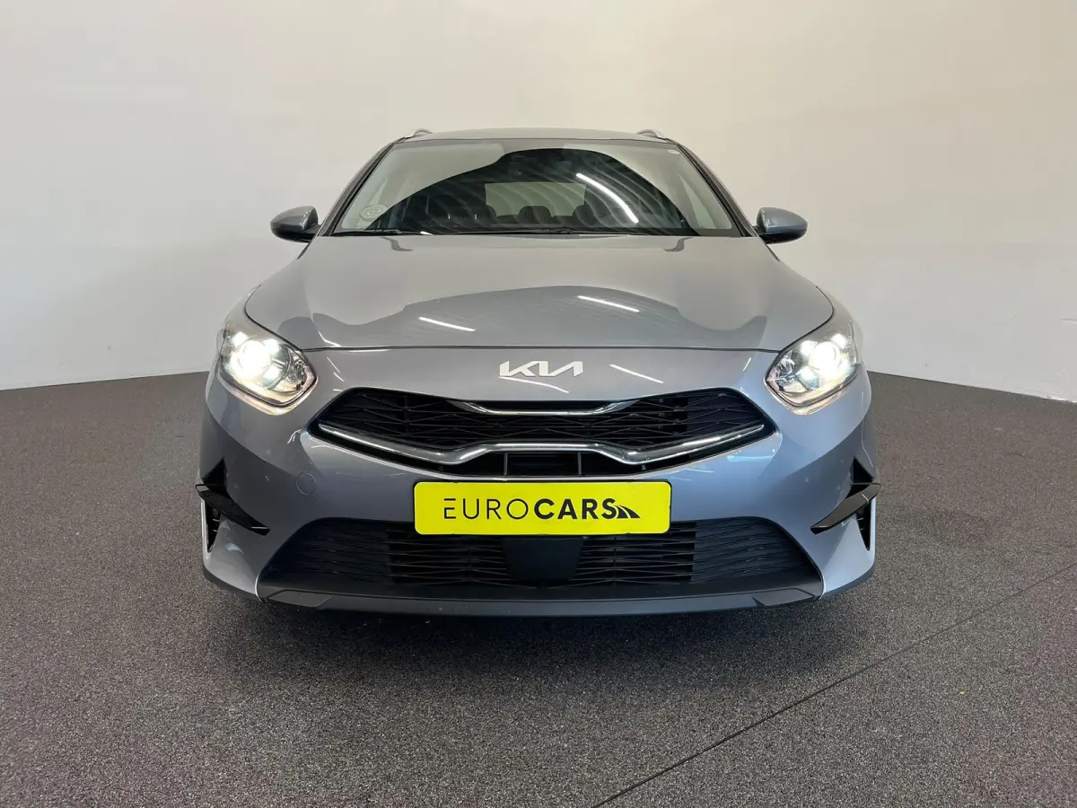 1.0 T-GDi DynamicLine Cruise control Climate control Camera Stoel + Stuur verwarming Apple Carplay/ Android Auto Navigatie