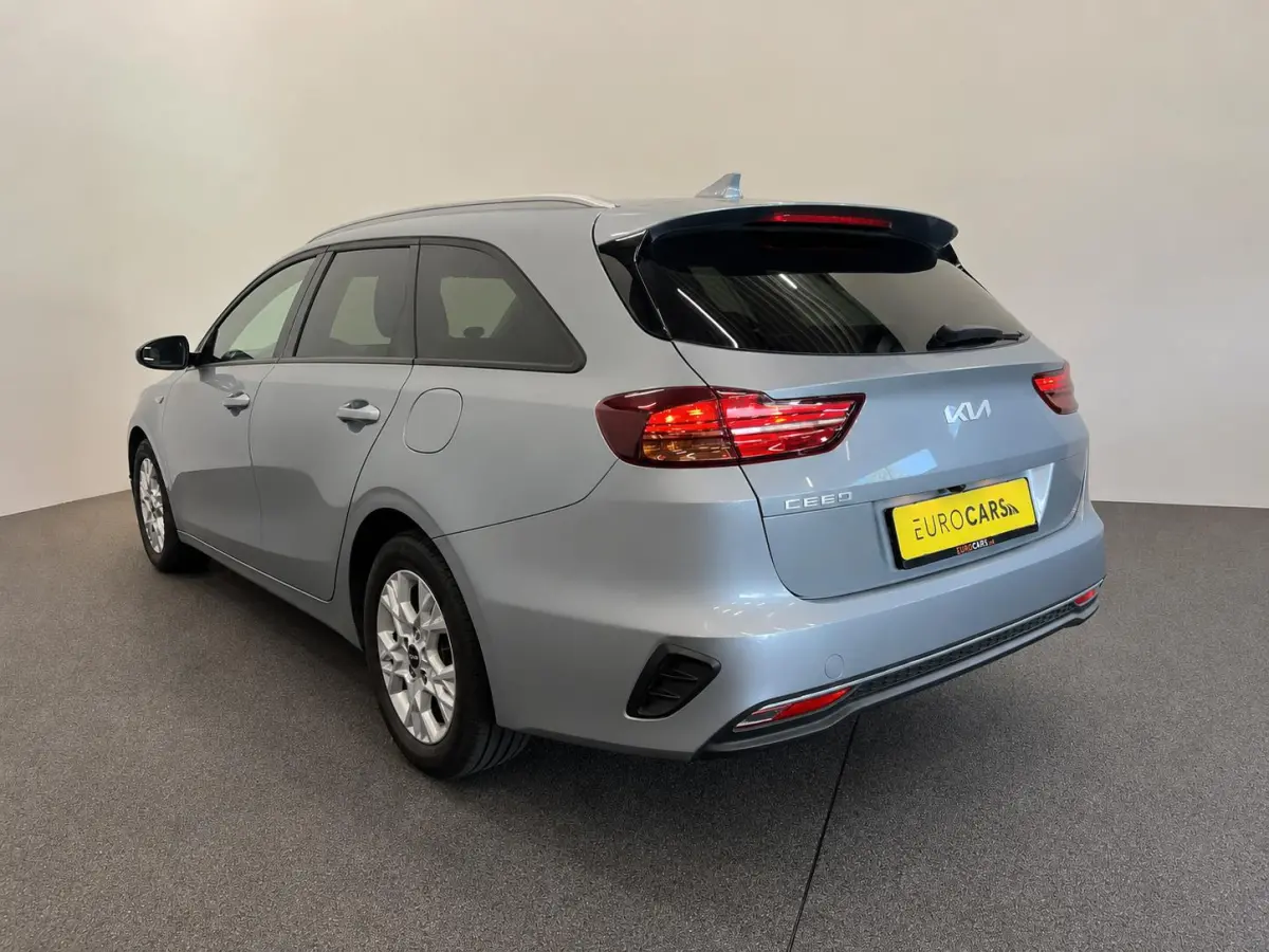 1.0 T-GDi DynamicLine Cruise control Climate control Camera Stoel + Stuur verwarming Apple Carplay/ Android Auto Navigatie