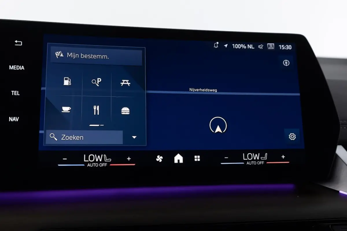 218 218i M-Sport Automaat | LEDER | FULL LED | Carplay| ✅ 1e Eigenaar