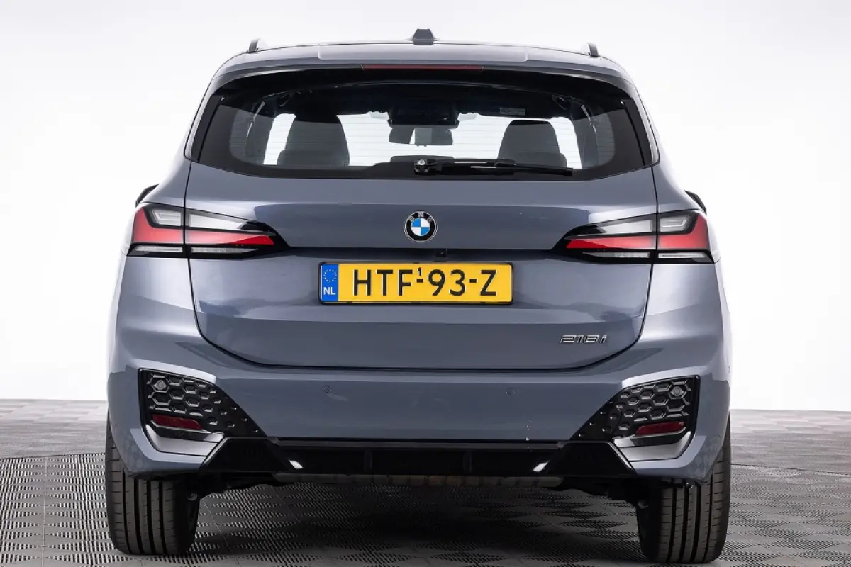 218 218i M-Sport Automaat | LEDER | FULL LED | Carplay| ✅ 1e Eigenaar