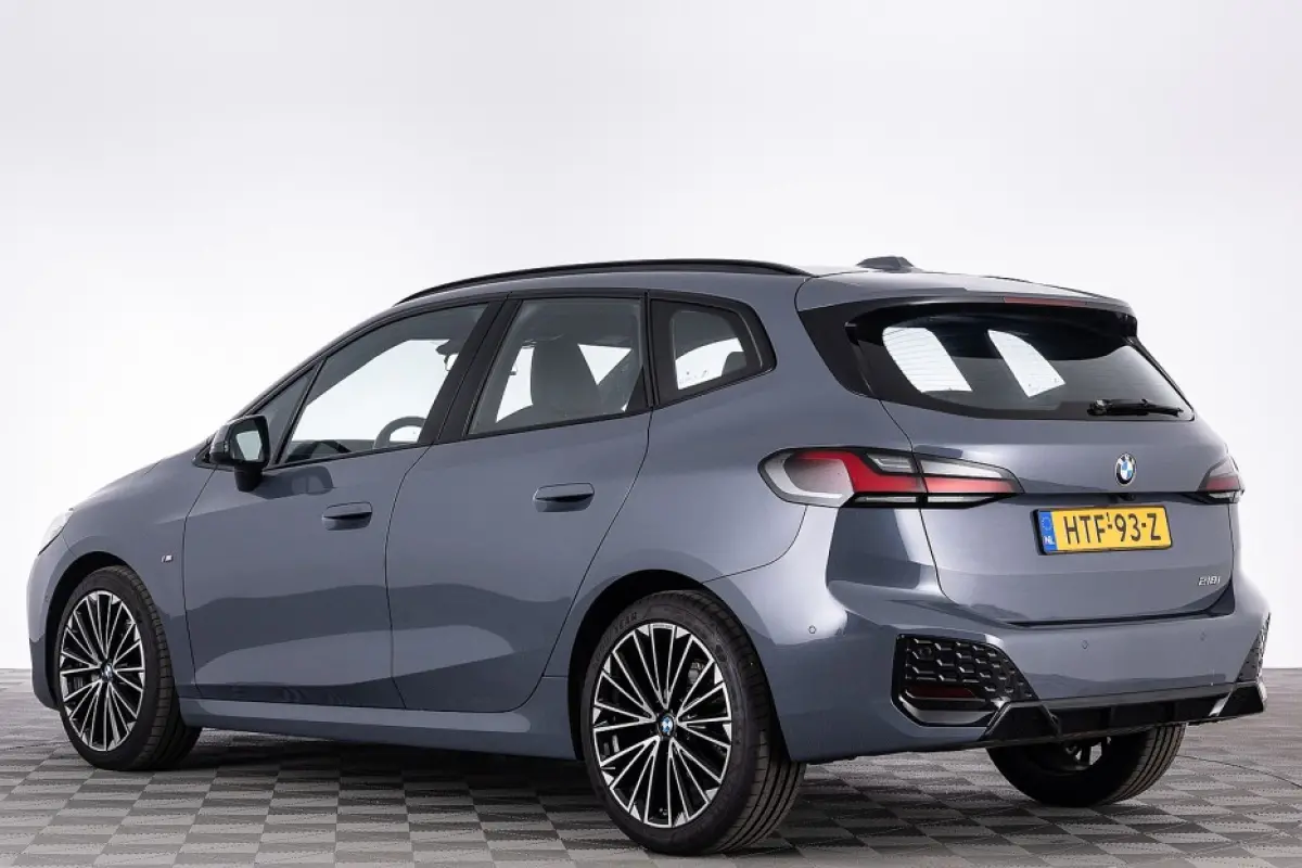 218 218i M-Sport Automaat | LEDER | FULL LED | Carplay| ✅ 1e Eigenaar
