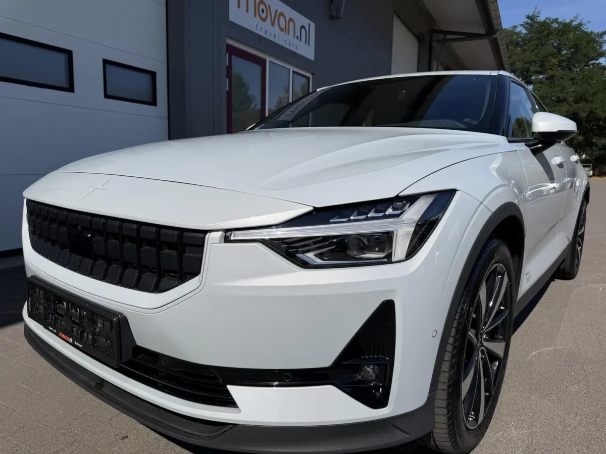 Dual M 78kWh 4WD 408PK MAGNESIUM PANO PLUS