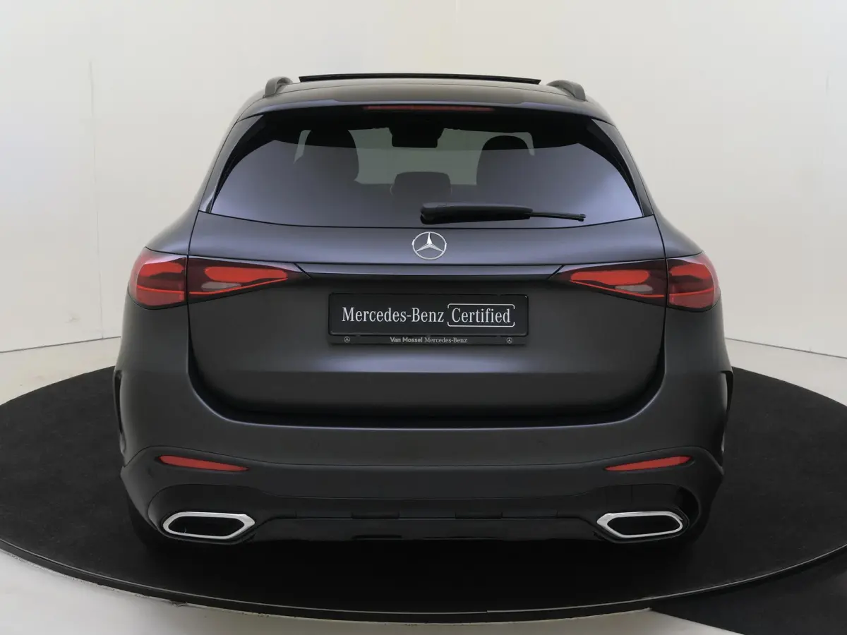 4MATIC AMG Line / Premium Plus/ AIRMATIC/ Night/ Achterasbesturing/ Rijassistentiepakket/ 20 inch/ El. Trekhaak/ MANUFAKTUR Grafietgrijs Magno