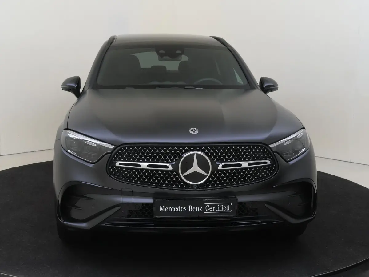 4MATIC AMG Line / Premium Plus/ AIRMATIC/ Night/ Achterasbesturing/ Rijassistentiepakket/ 20 inch/ El. Trekhaak/ MANUFAKTUR Grafietgrijs Magno