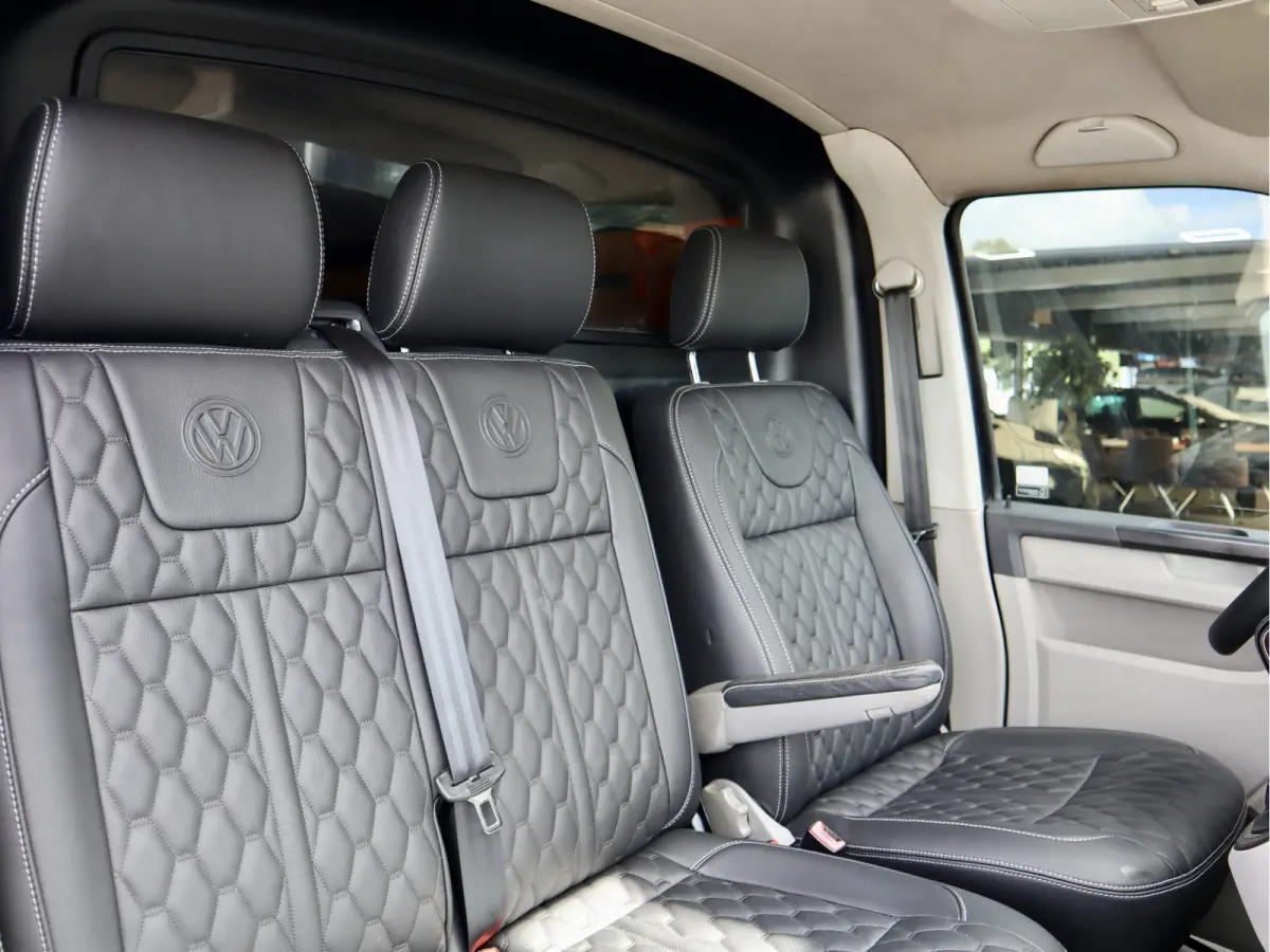 2.0 TDI 150PK DSG LANG ENKELE CABINE