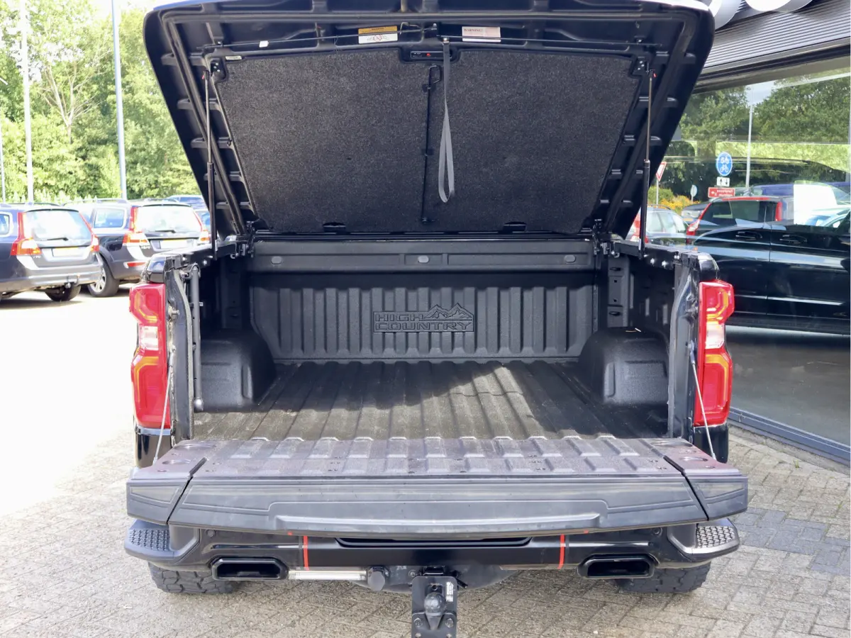 CHEVROLET HIGH COUNTRY FULL OPTIONS