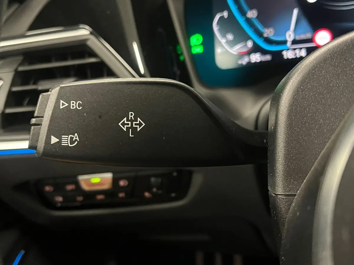 330e High Executive M-Sport SoH 87% Surround View Camera Adaptieve Cruise Control M Sportremsysteem Parkeersensoren Stuur + stoel verwarming Navigatie Led Keyless Apple Carplay/ Android Auto