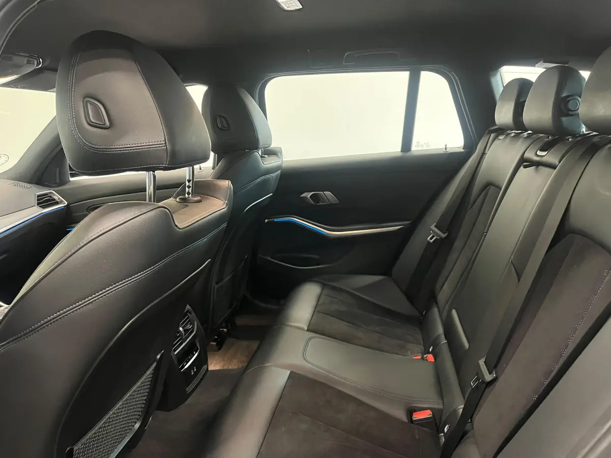330e High Executive M-Sport SoH 87% Surround View Camera Adaptieve Cruise Control M Sportremsysteem Parkeersensoren Stuur + stoel verwarming Navigatie Led Keyless Apple Carplay/ Android Auto