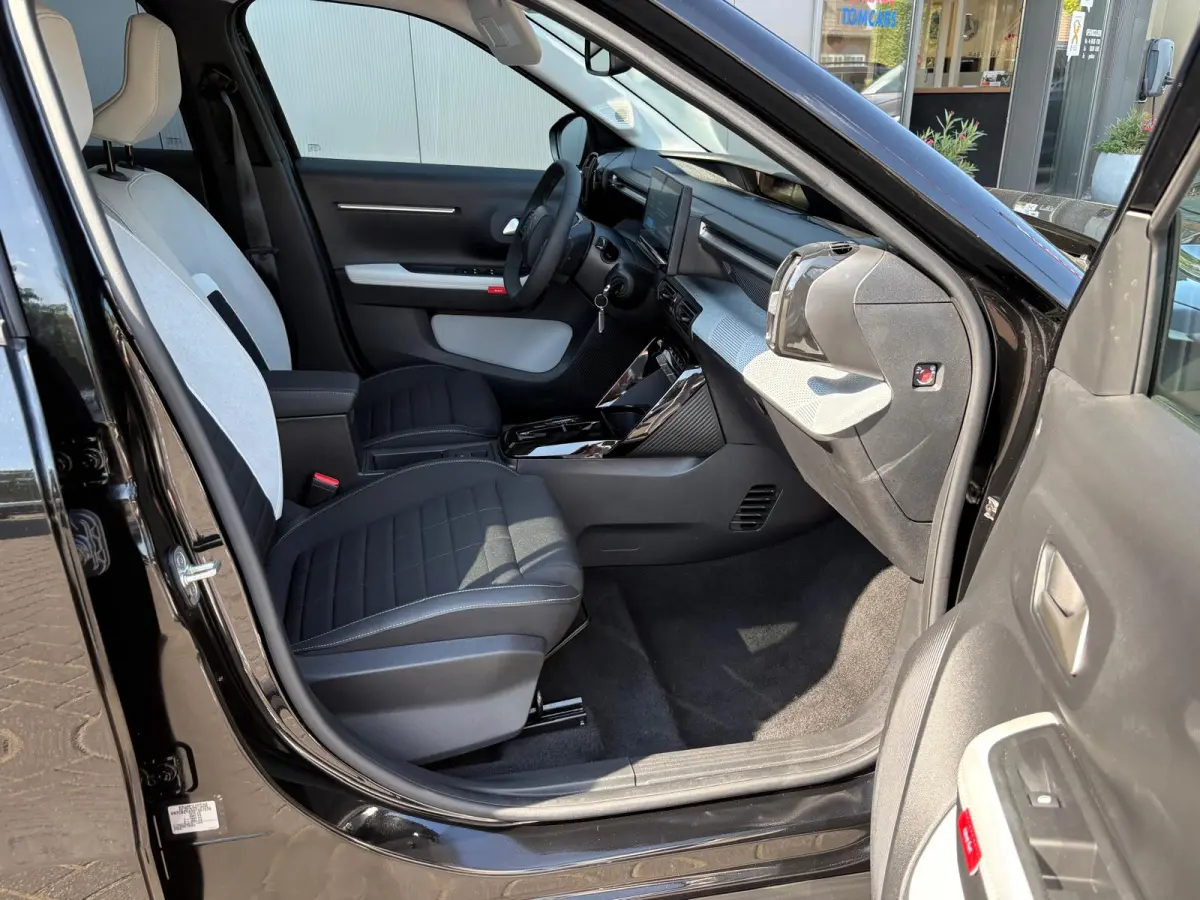 Max 113pk 44 kWh Navigatie/Camera/Parkeerhulp/Carplay-android