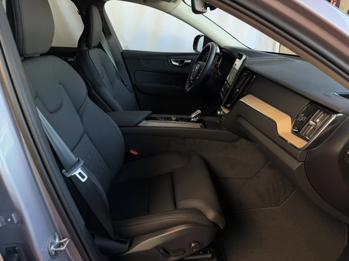 2.0 T8 455PK AWD PLUS DARK NIEUWE AUTO HARMAN KARDON 360.CAM STOEL/STUUR VERW LEER