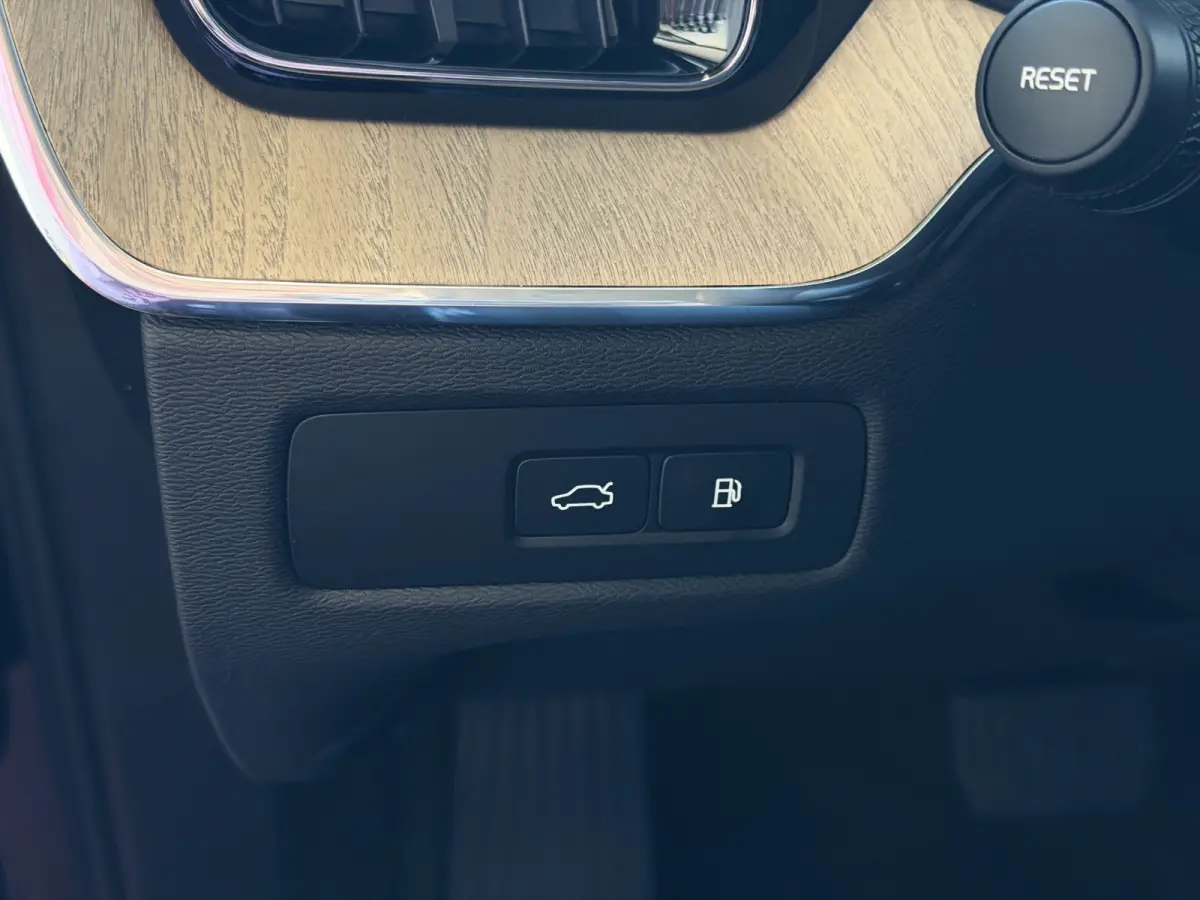 2.0 T8 455PK AWD PLUS DARK NIEUWE AUTO HARMAN KARDON 360.CAM STOEL/STUUR VERW LEER