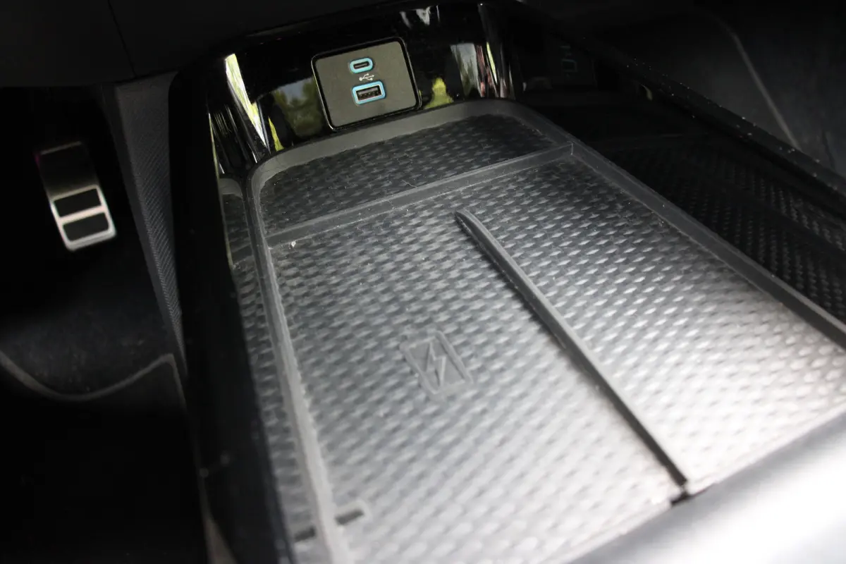 Extended First Edition AWD 98 kWh | NL-AUTO! | 1E EIGENAAR! | SOH 93,5% | PANODAK | 360° CAMERA | ADAPTIVE CRUISE | DODE HOEK | B&O | WINTERPACK | LANE ASSIST | PARK SENS V+A | DEALER OH!