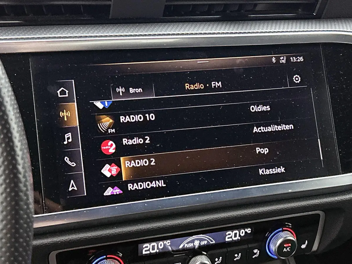 40 TFSI quattro Business Edition | AUTOMAAT | S-LINE | APPLE CARPLAY - ANDROID AUTO | STOELVERWARMING | TREKHAAK | CLIMATE CONTROL | CRUISE CONTROL | NAVIGATIE | DODEHOEKSENSOREN |