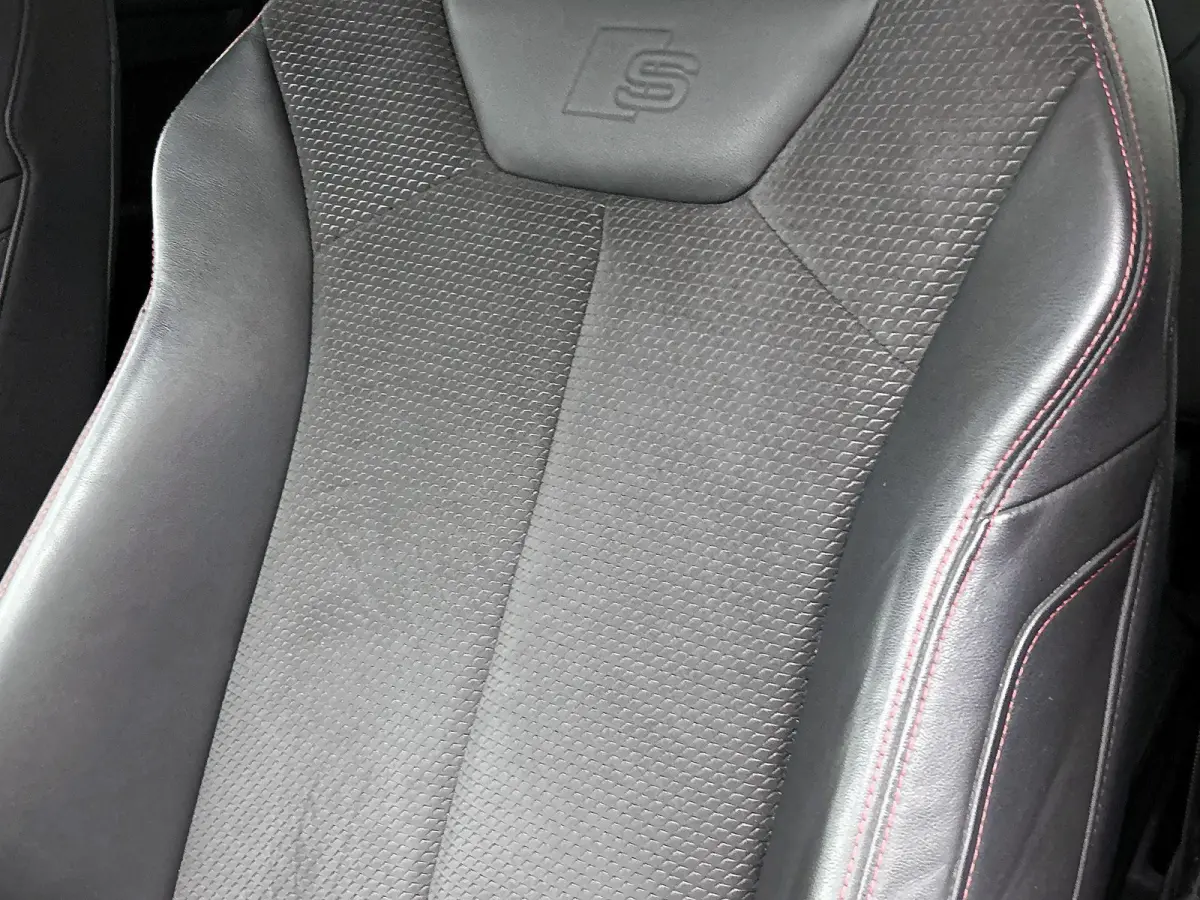 40 TFSI quattro Business Edition | AUTOMAAT | S-LINE | APPLE CARPLAY - ANDROID AUTO | STOELVERWARMING | TREKHAAK | CLIMATE CONTROL | CRUISE CONTROL | NAVIGATIE | DODEHOEKSENSOREN |
