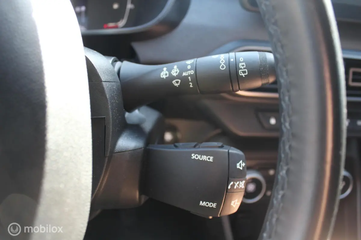 1.6 Hybrid 140 Extreme 7P. LED/Camera/Trekhaak