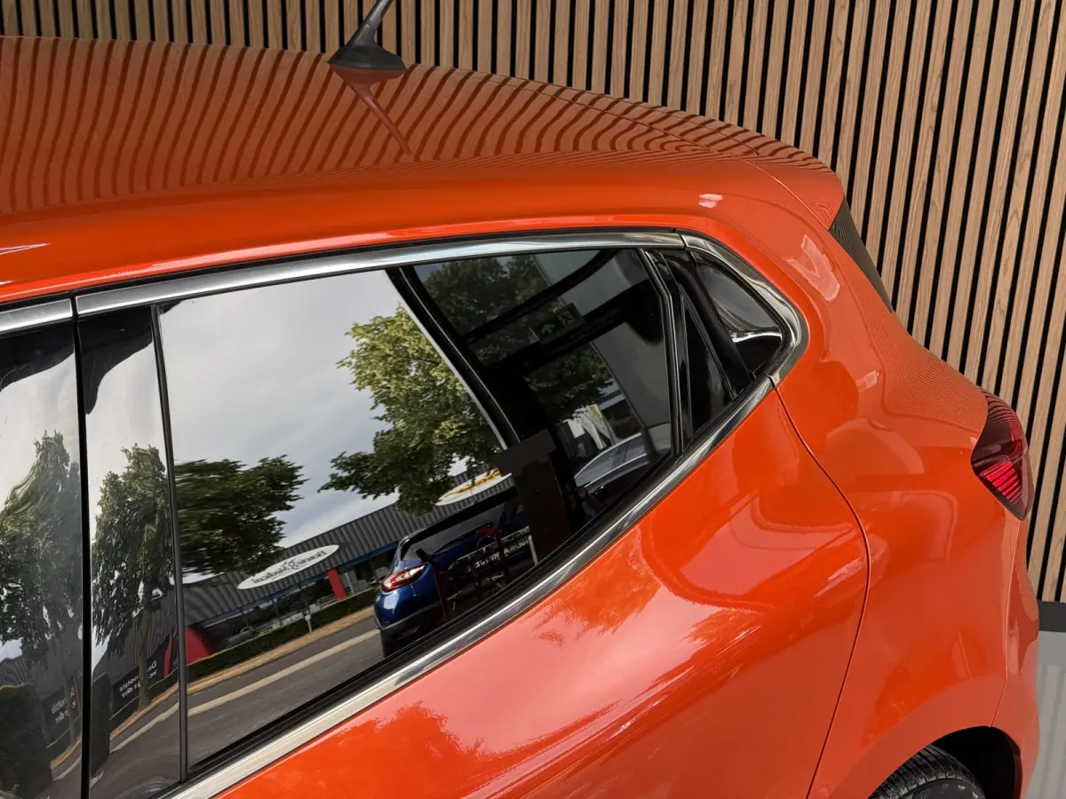 1.0 TCe 100pk R.S. Line | Groot Navi | Camera | Carplay | 17 inch | Sport stoelen | 100% onderhouden!